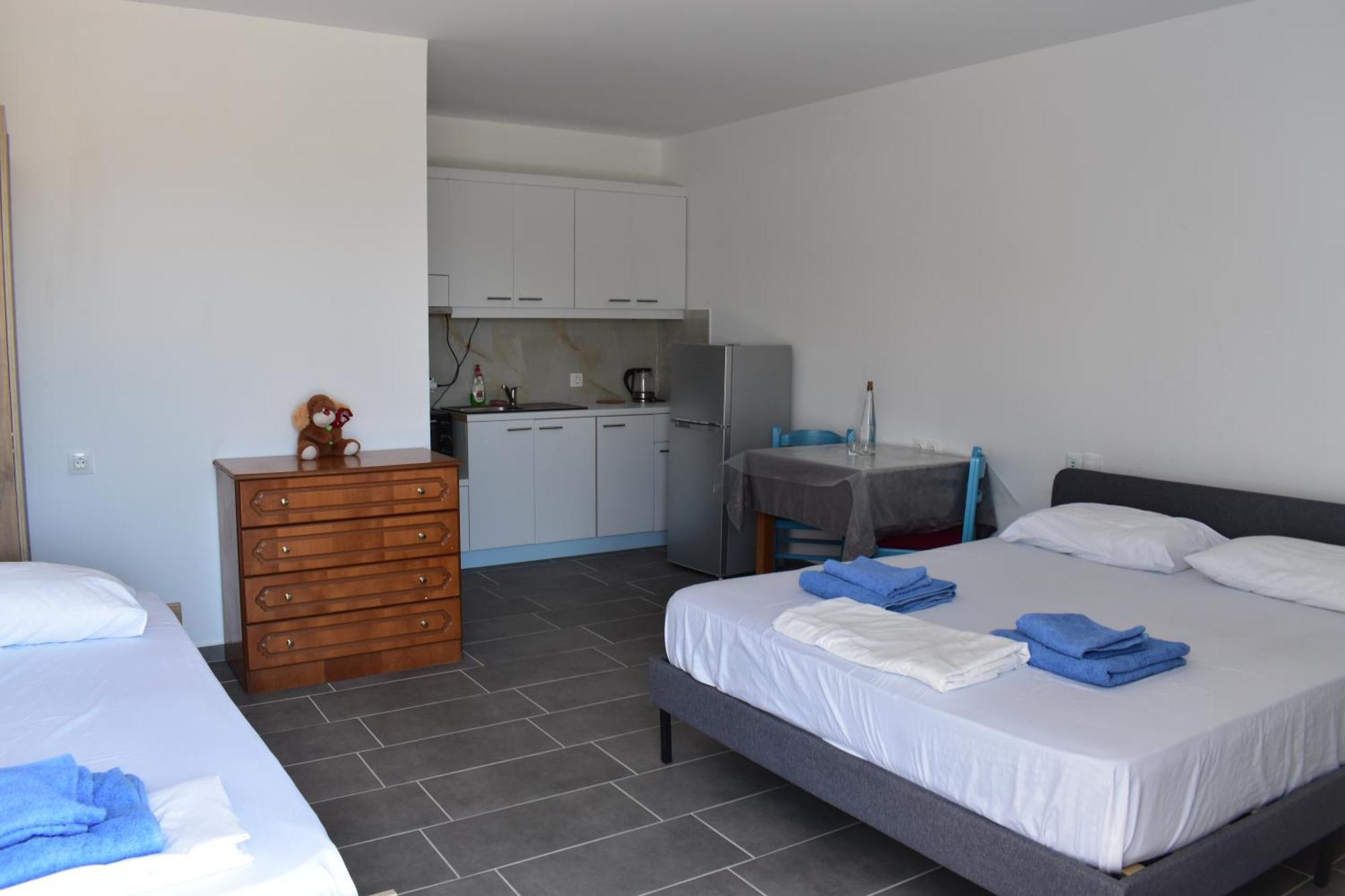 סרנדה Anastasias Apartments מראה חיצוני תמונה